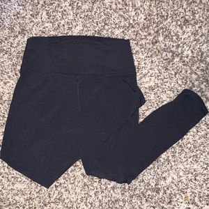 black lulu lemon align leggings